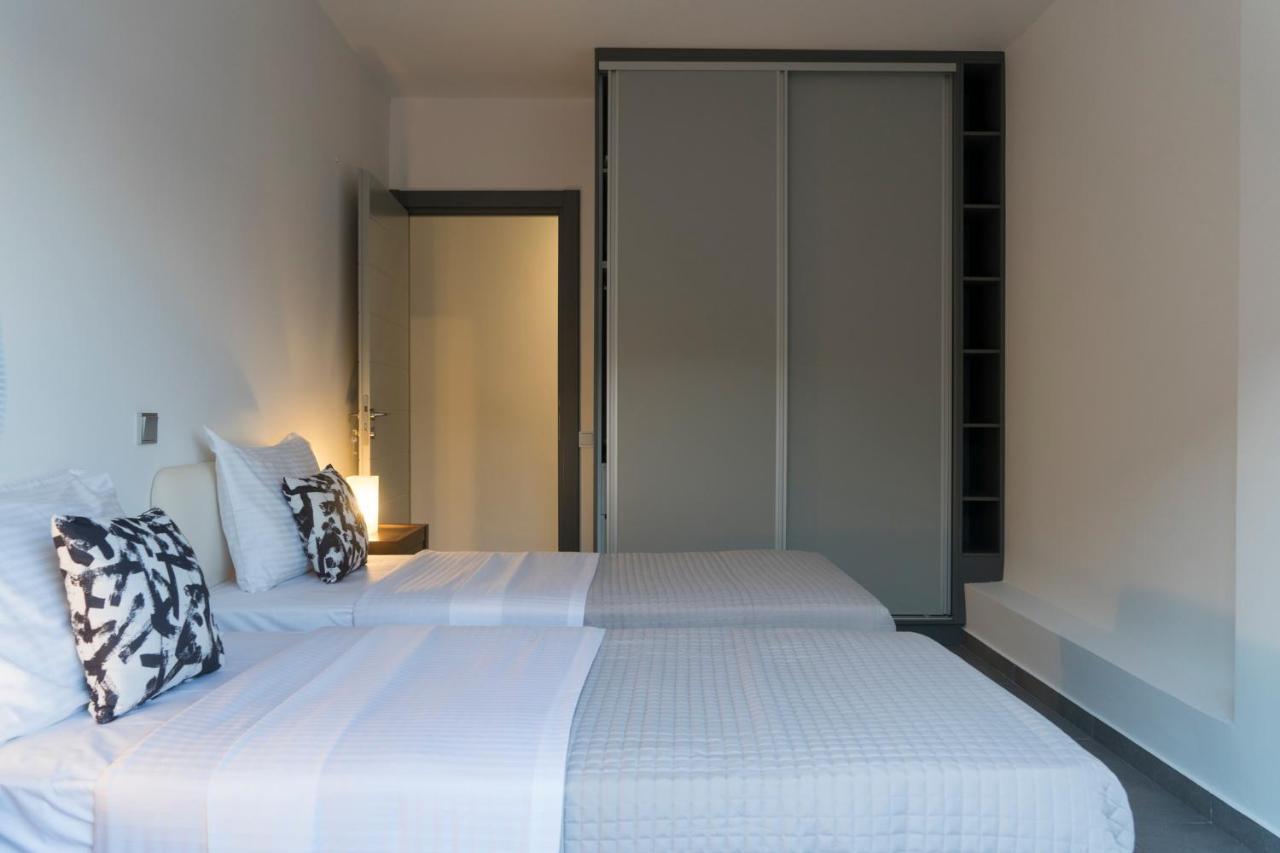 The H Experience - The Blue Lounge With Swimming Pool Apartment