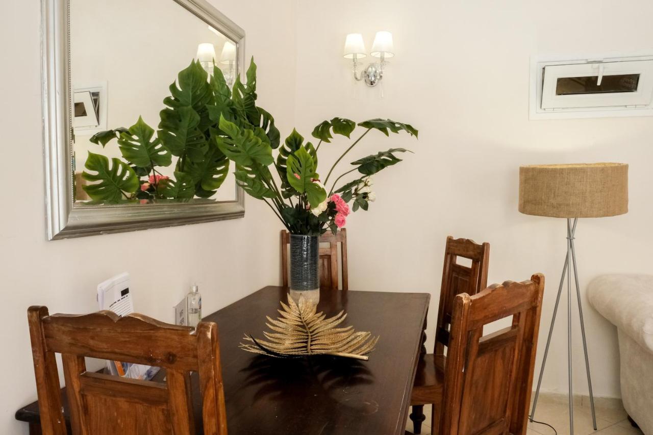 Apartment By Georgia Fira (Santorini)