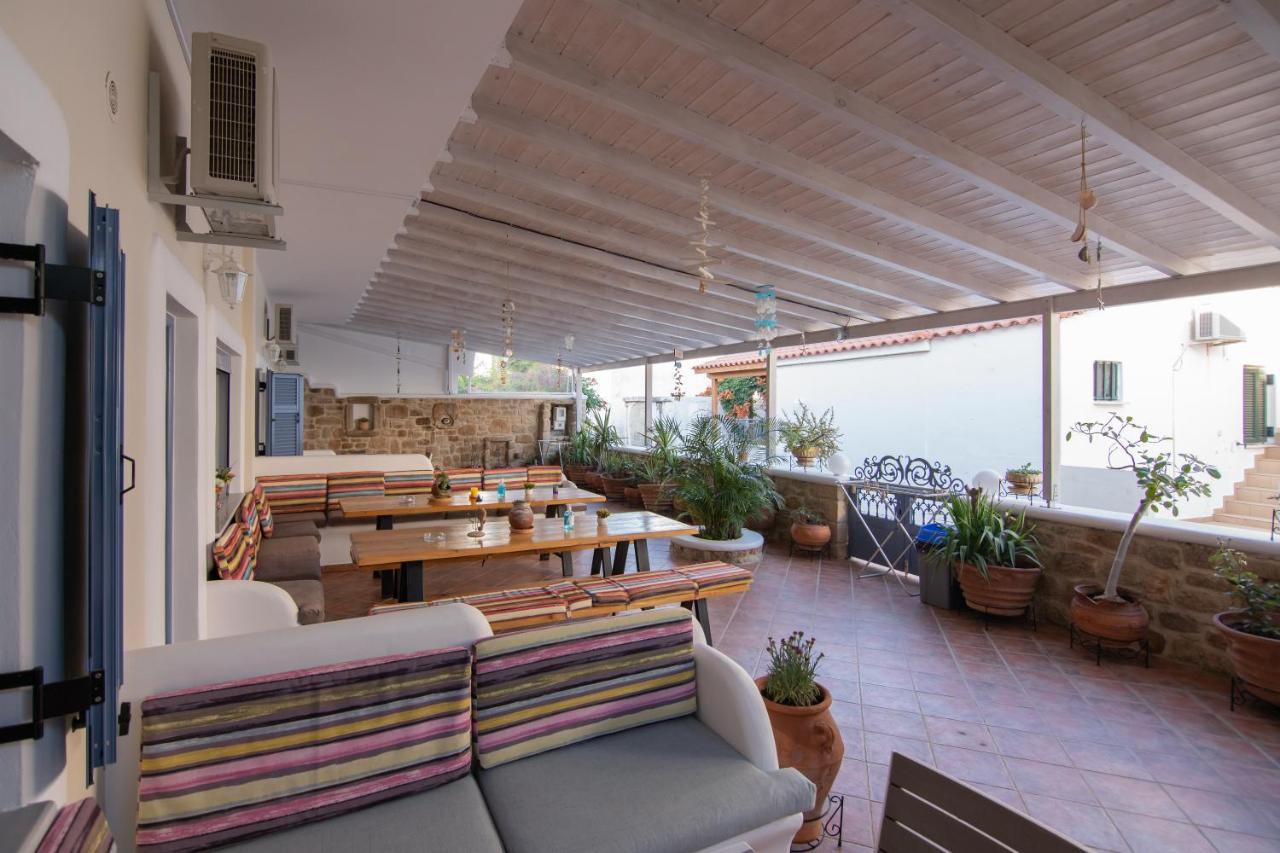 Coralli & Restaurant Elafonissos