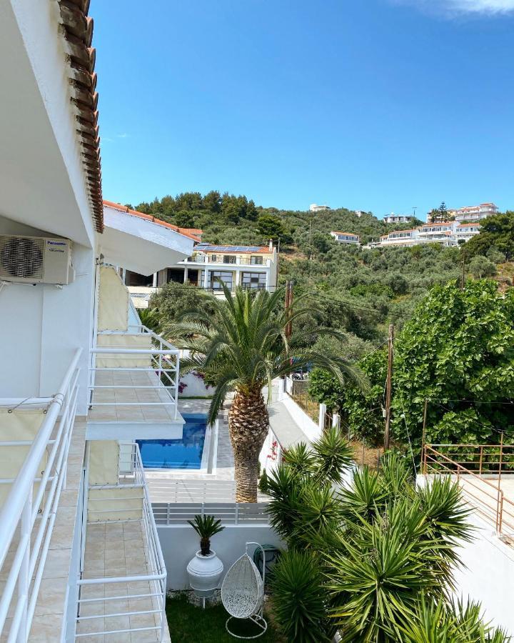 Anemoni Skiathos Town