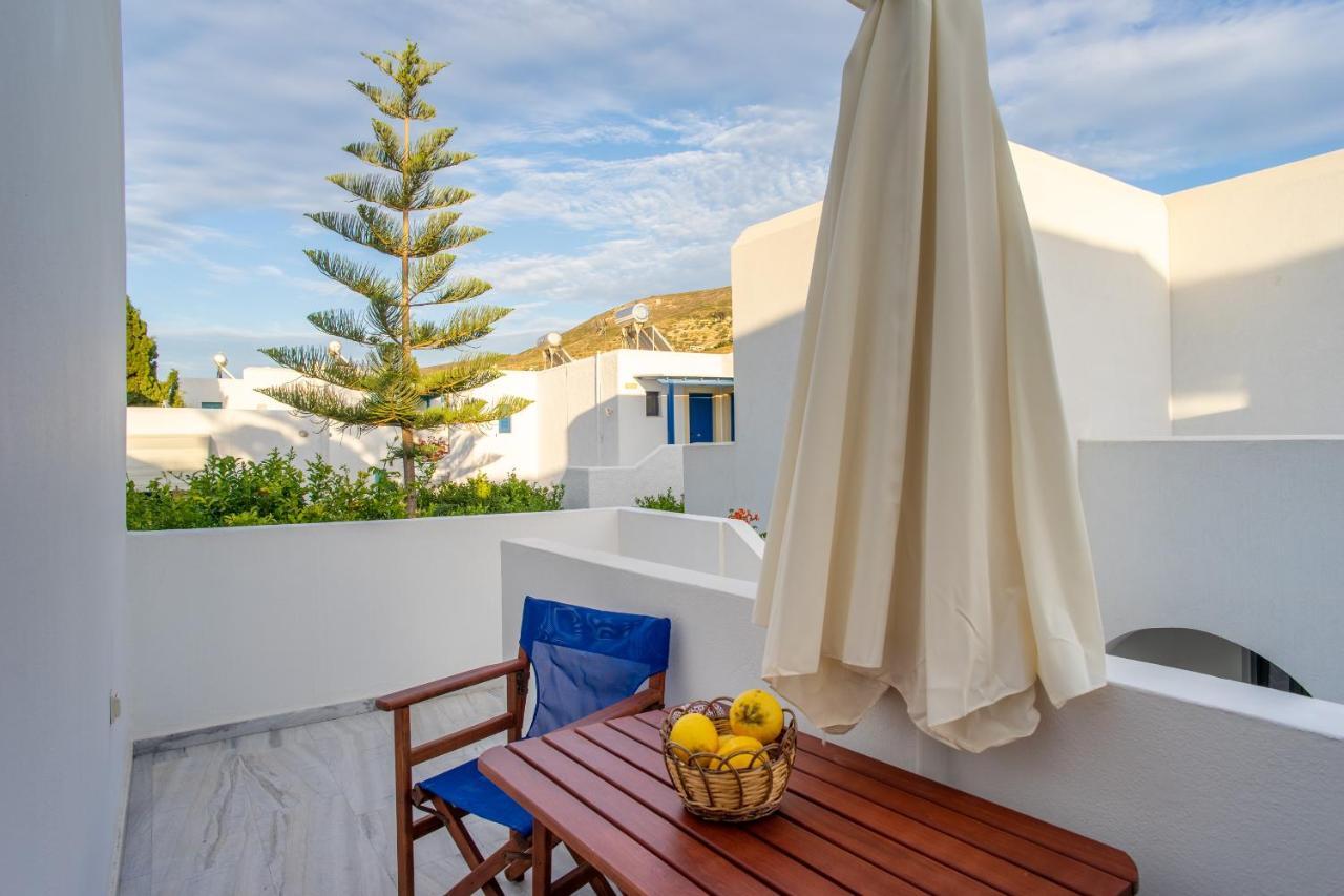 Marioly Parikia (Paros)