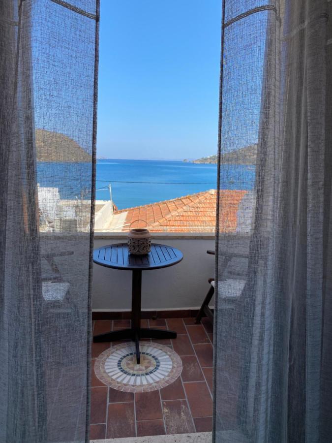Petridi Maria & * Skala (Patmos)