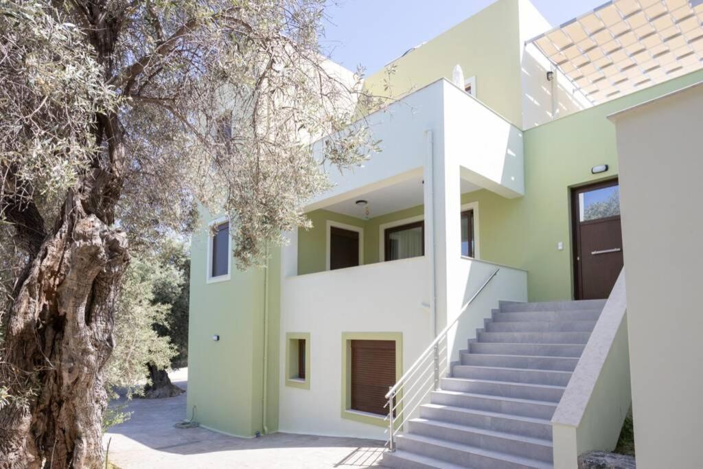 Mela Luxury Holiday home *