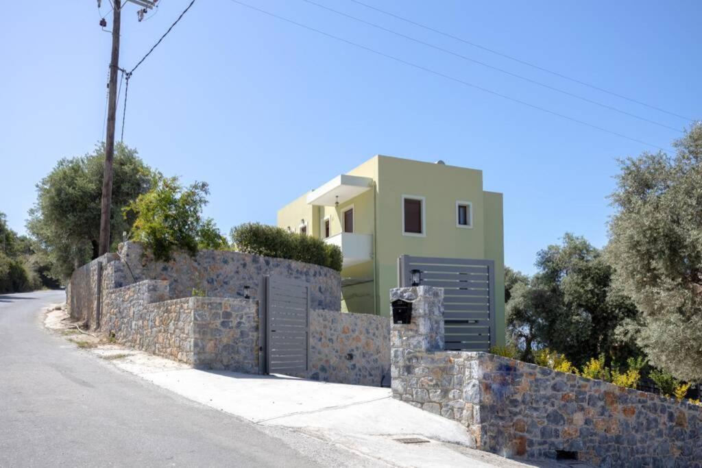 Mela Luxury Holiday home *