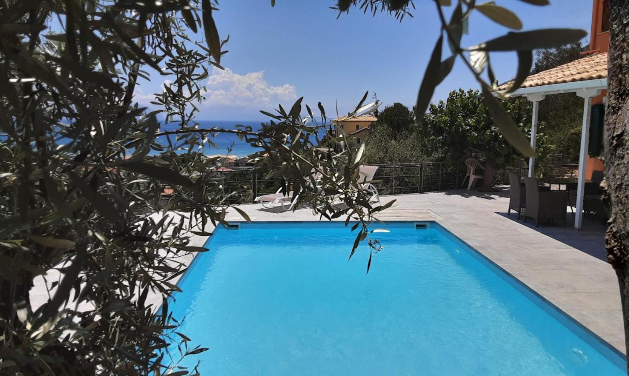 Villa Agrielia Pondi