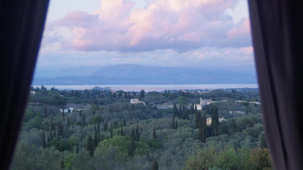 Corfu Quality Suite, Tranquility, Mountain & Sea Views Apartment *