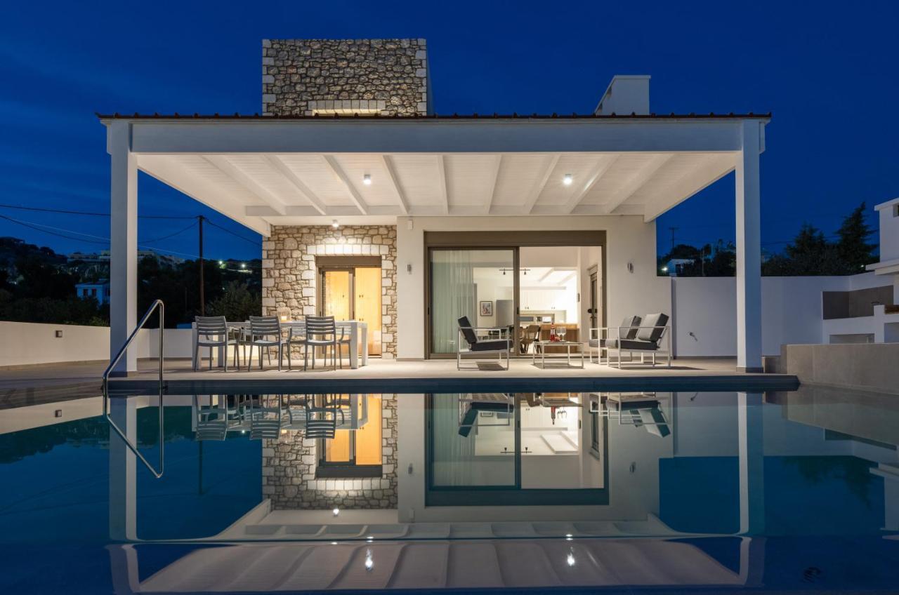 Villa Iris In Pefkos, Pine *