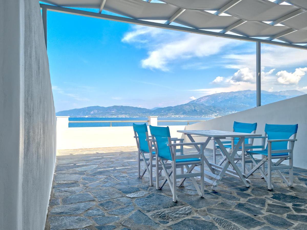 Epipleon Luxury Suites: Spacious Beachfront With Expansive Terrace *