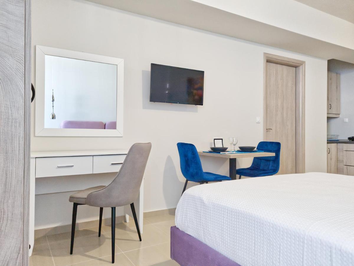 Apartment Epipleon Luxury Suites: Spacious Beachfront With Expansive Terrace