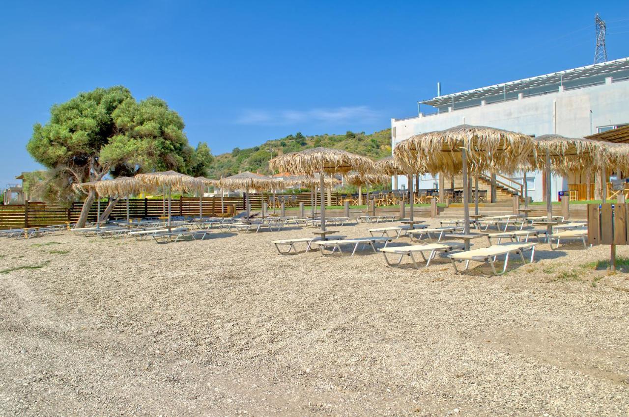 Apartment Epipleon Luxury Suites: Spacious Beachfront With Expansive Terrace *