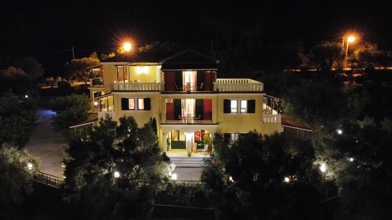 Irida Apartment *