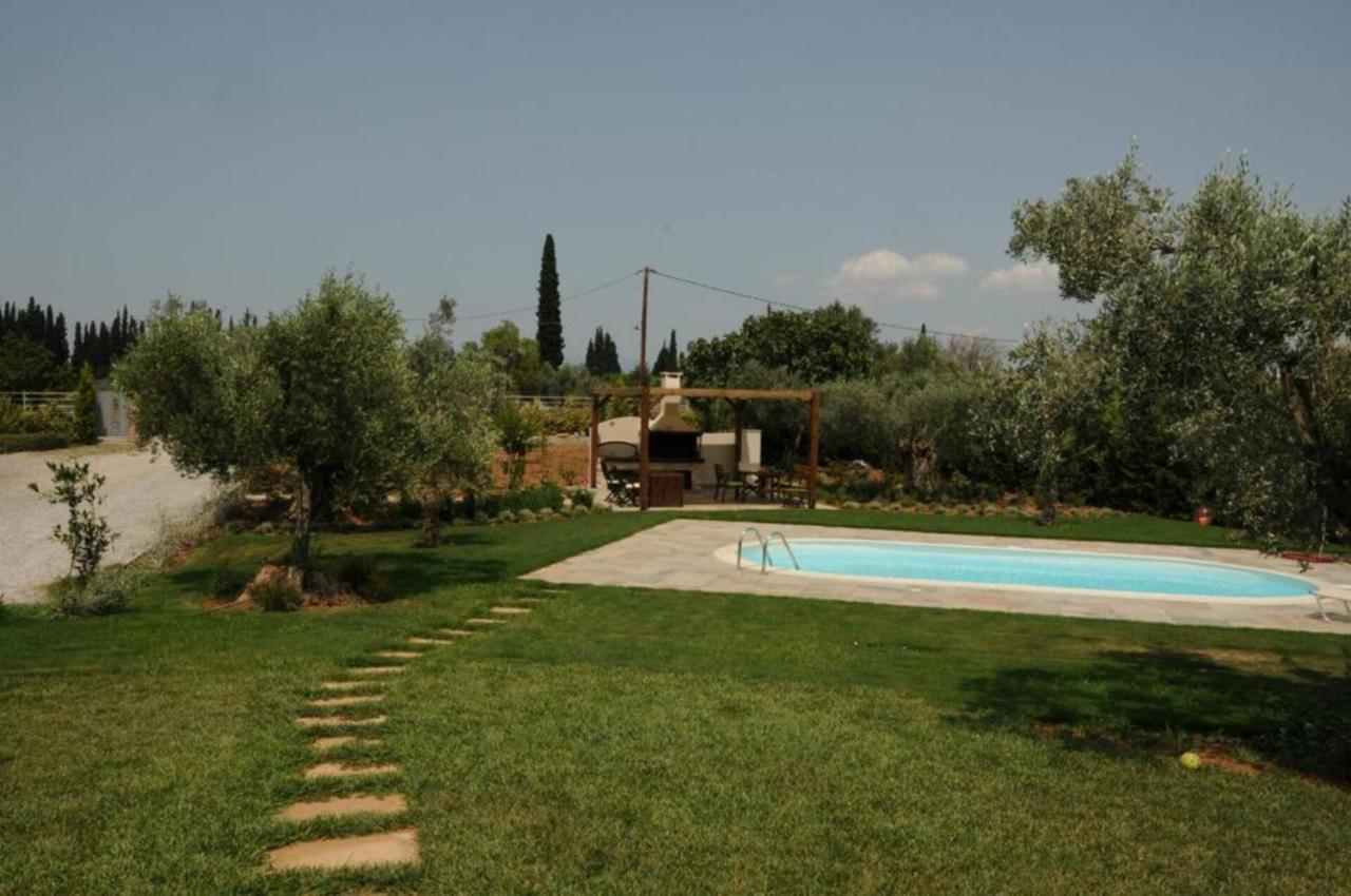 Luxurious 6 Bedroom In A Great Location Villa Chalkida