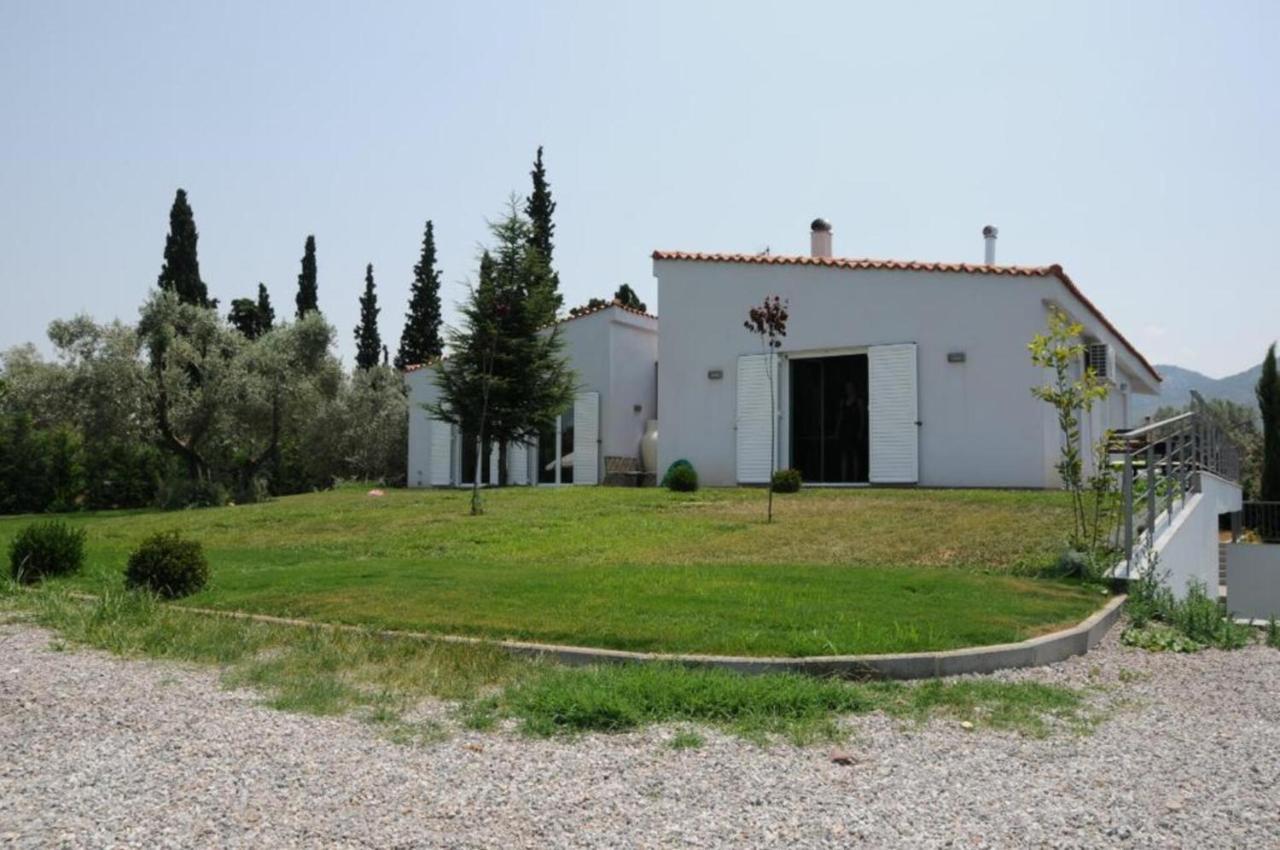 Villa Luxurious 6 Bedroom In A Great Location