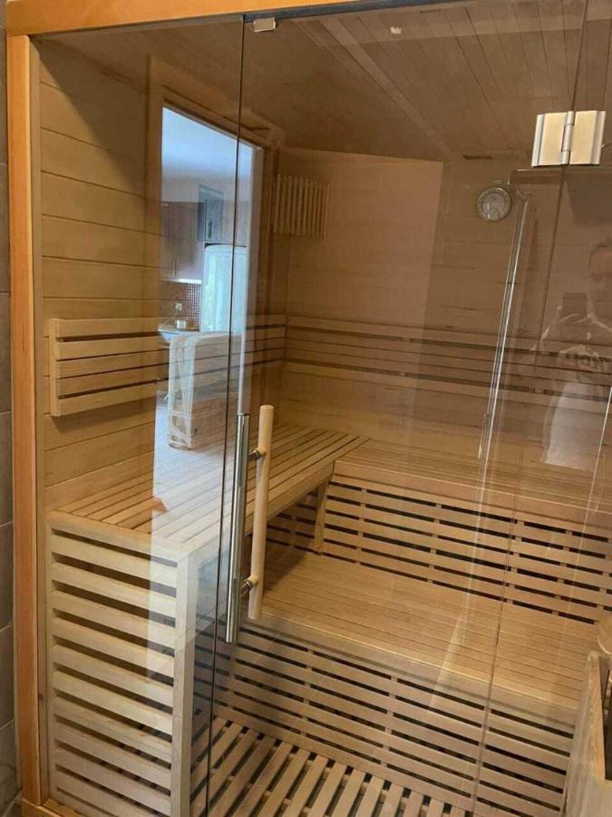 Luxurious 6 Bedroom In A Great Location Chalkida