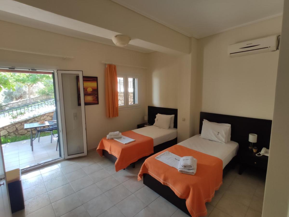 Irida Apartment *