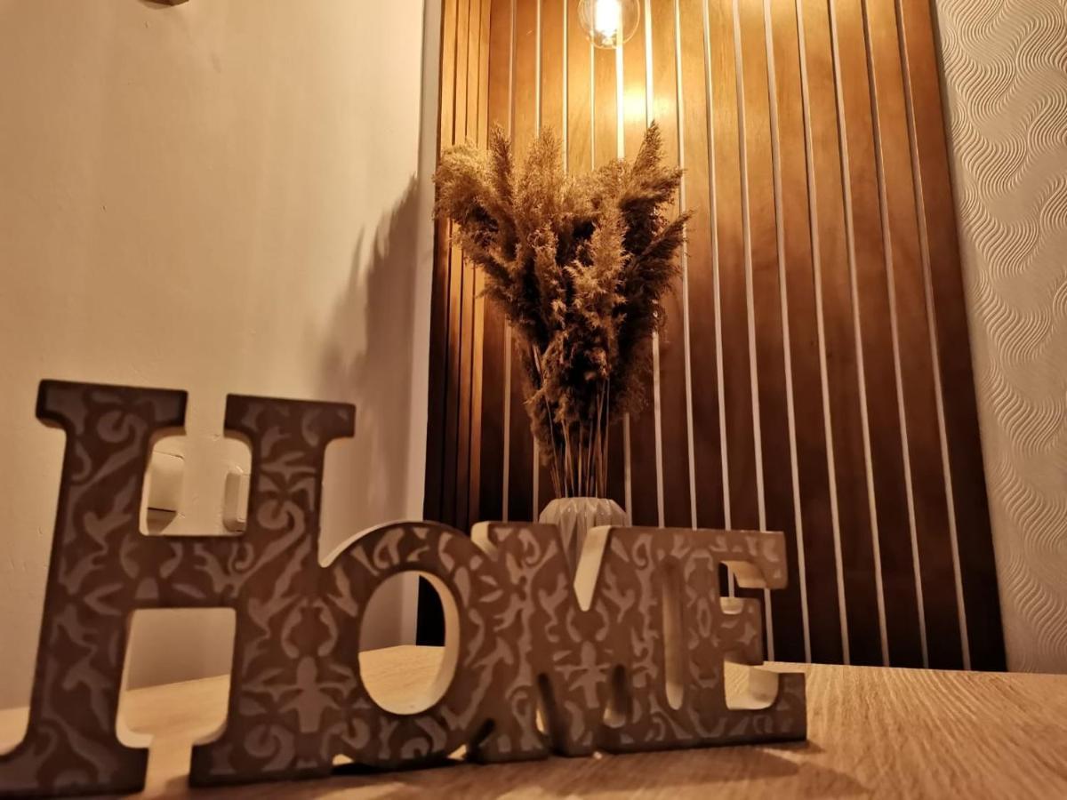 Evris House Color Apartment *