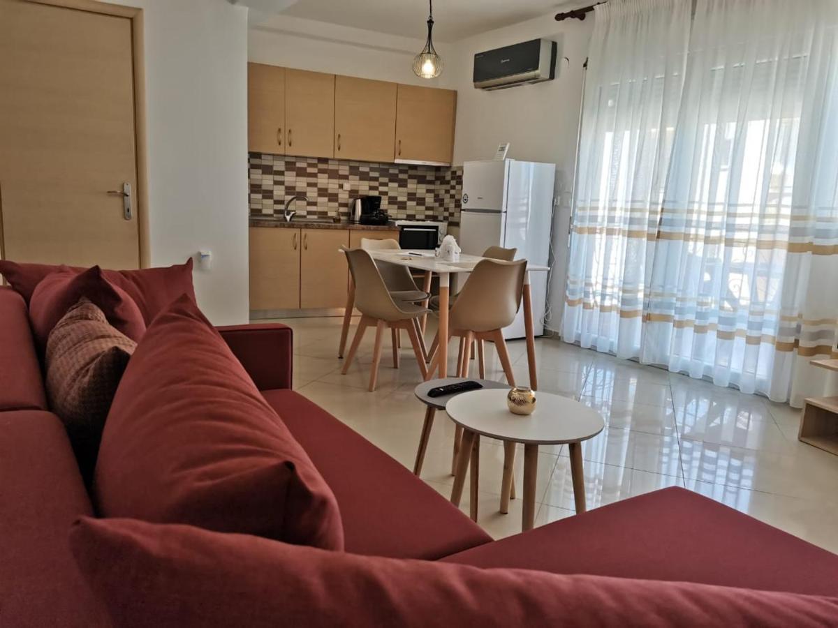 Apartment Evris House Color
