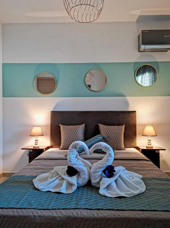 Evris House Color Apartment *