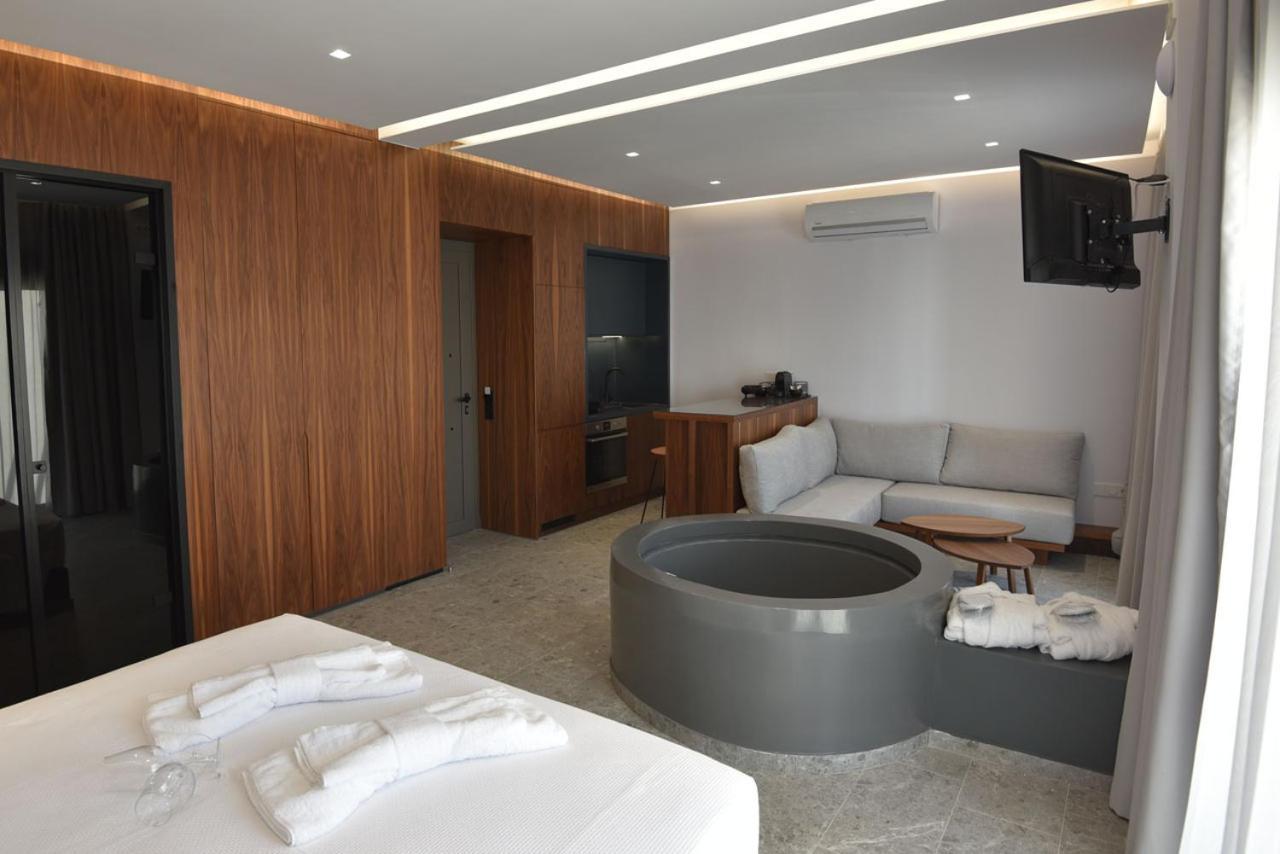 Apartment Rose N Stone, Queen, Luxury *
