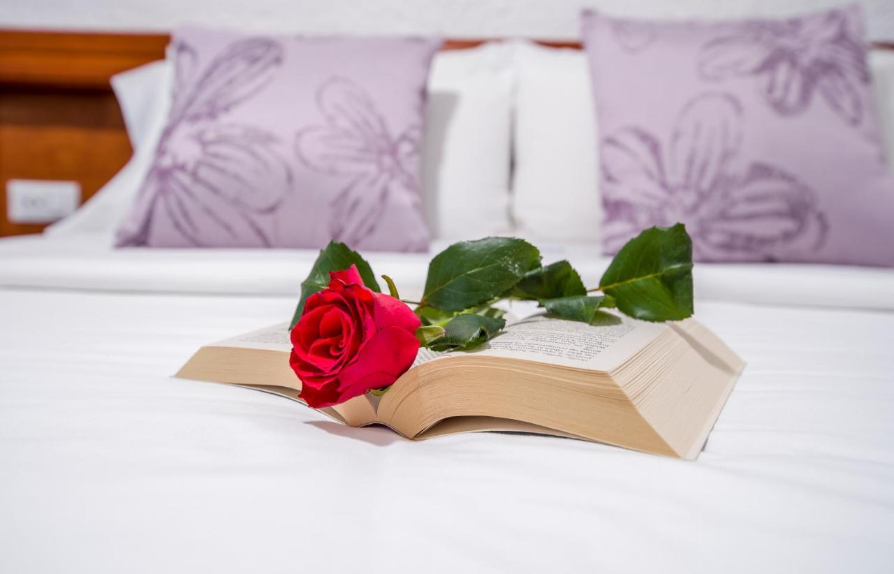 Aparthotel Folia Chania