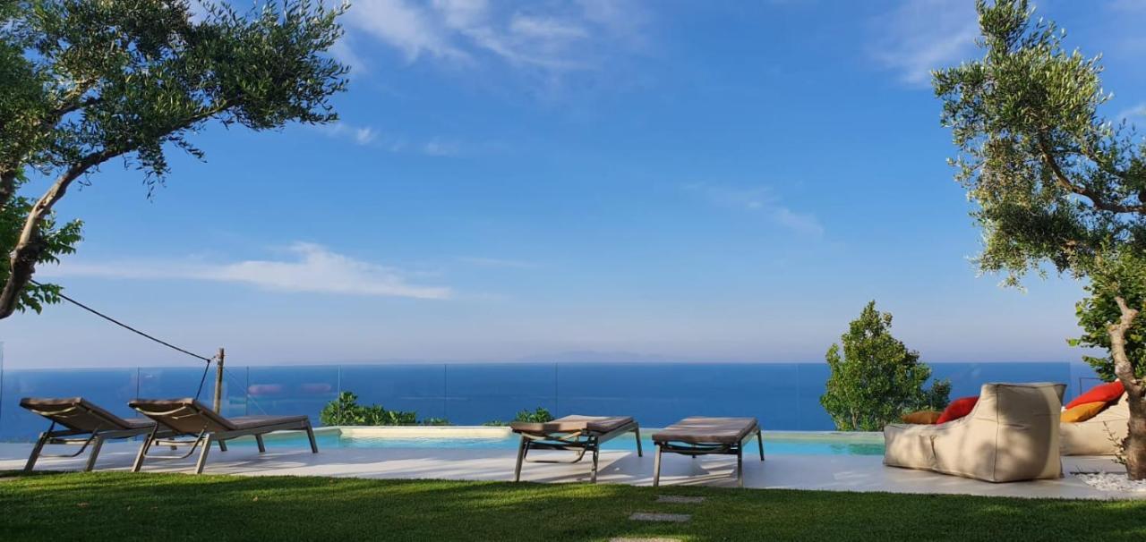 Lithos Villa *