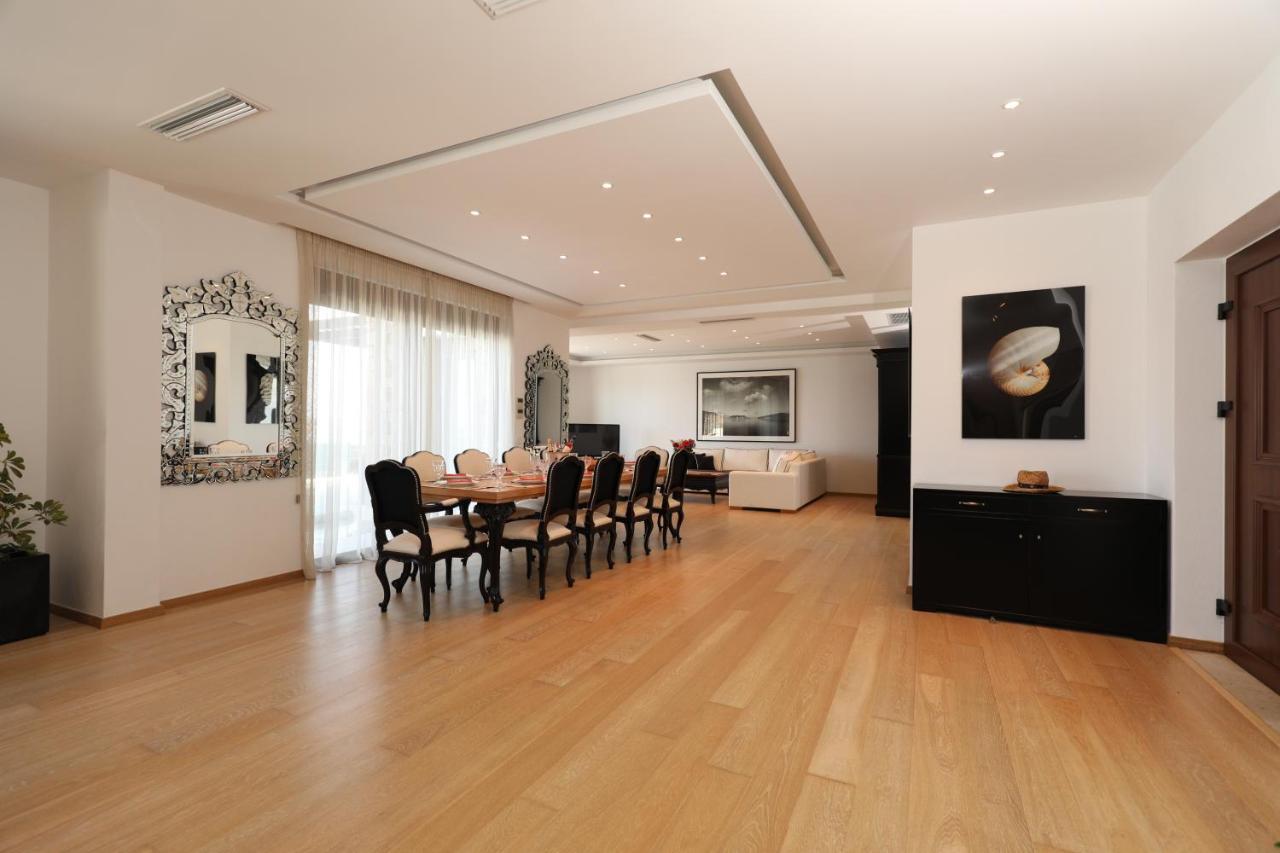 Luxury Veronika Apartment