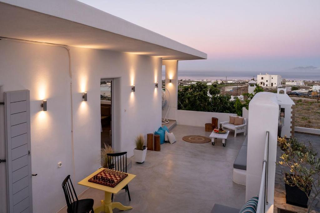 Makrilis * Karterados (Santorini)