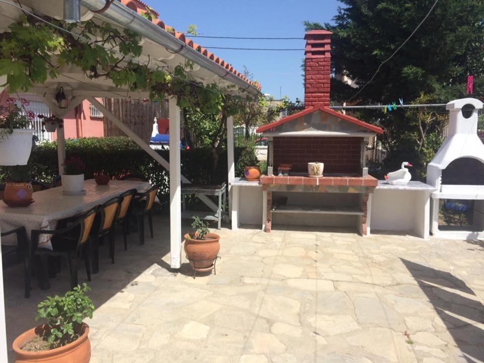 Theodora Apartment *