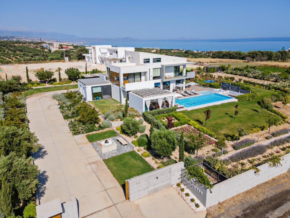 Orizontes Deluxe Villa