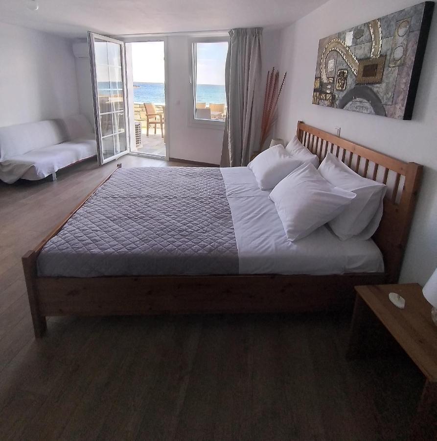 Albatross Seafront House * Naxos City