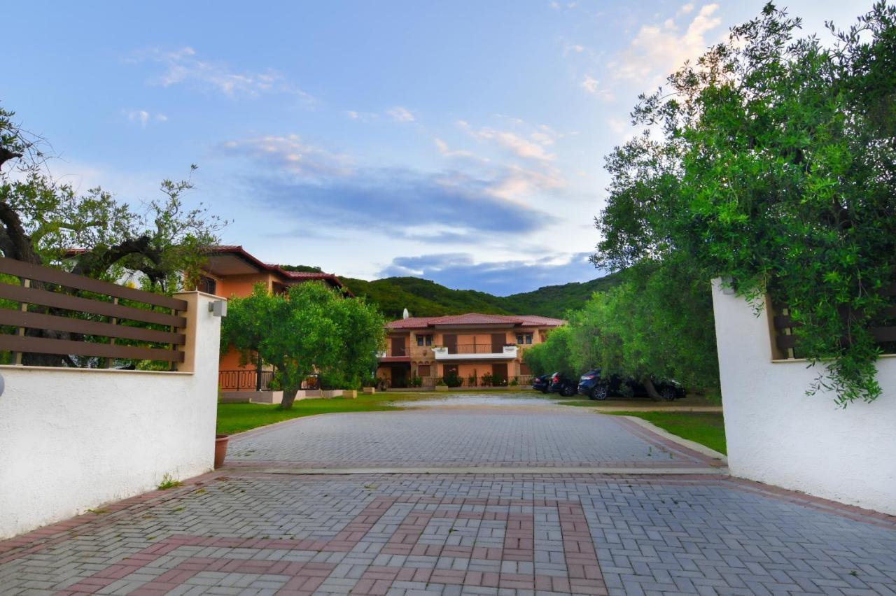 Apartment Alexandros *