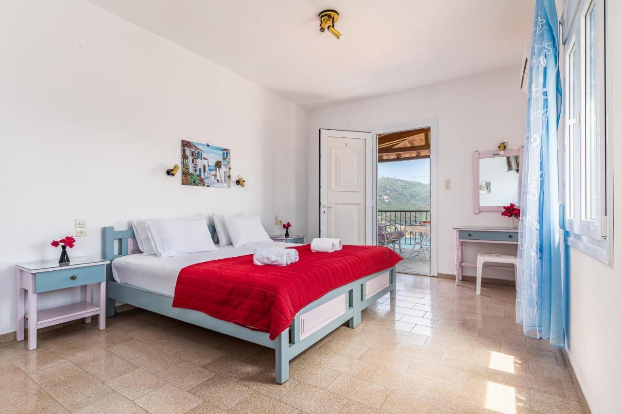 Mayorka Skopelos Town