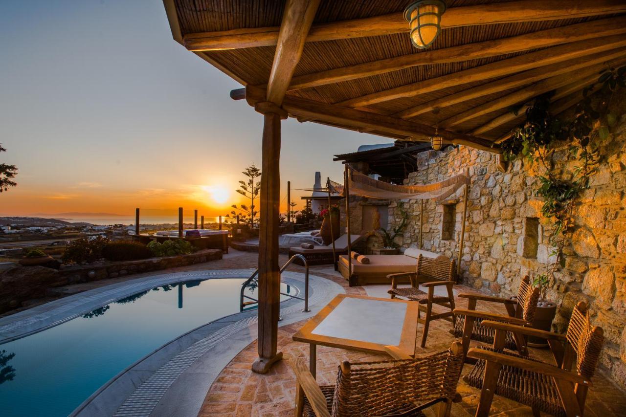 Dimilia Villa *