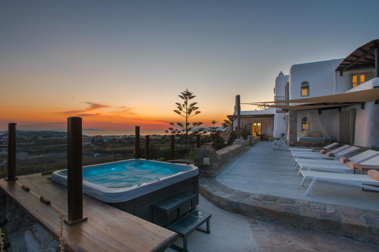 Dimilia Villa *