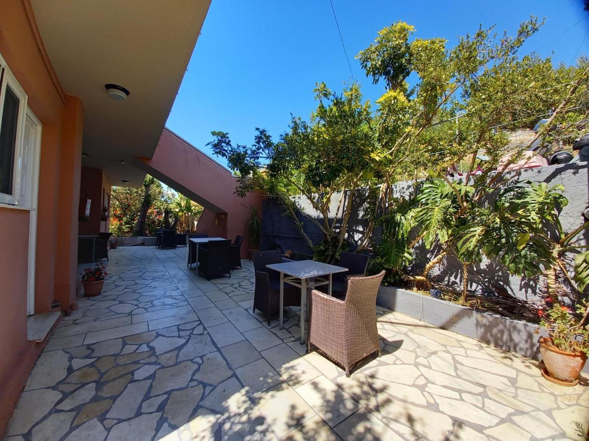 Stefanos Apartment *