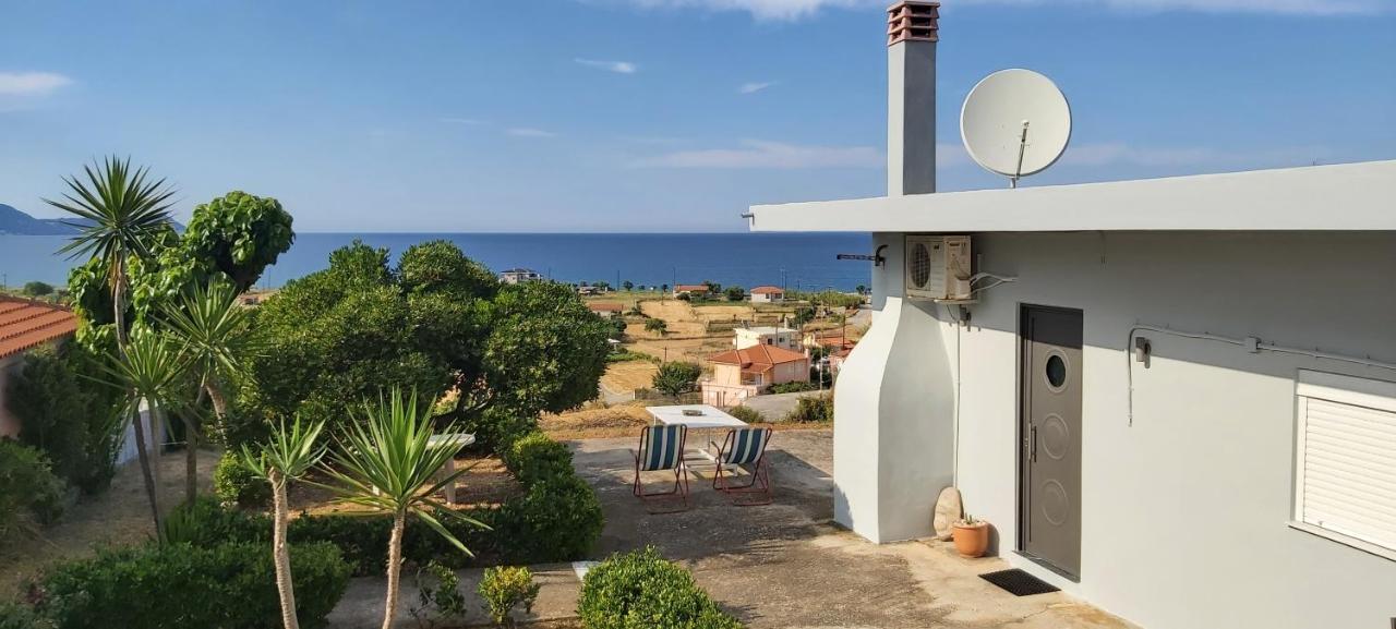 Holiday home Giannis Stella Mourteri