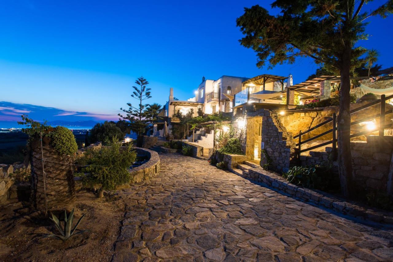 Dimilia Villa