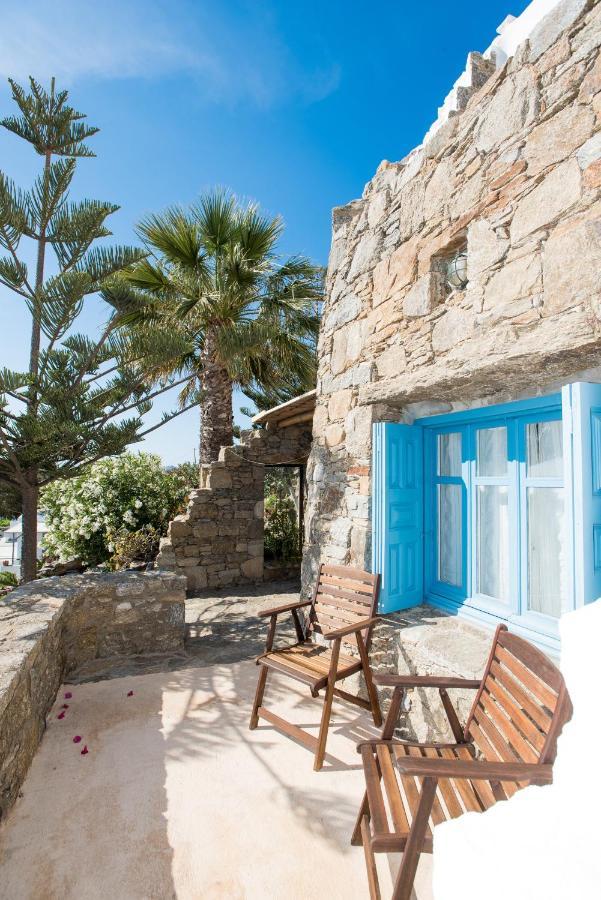 Dimilia Villa *