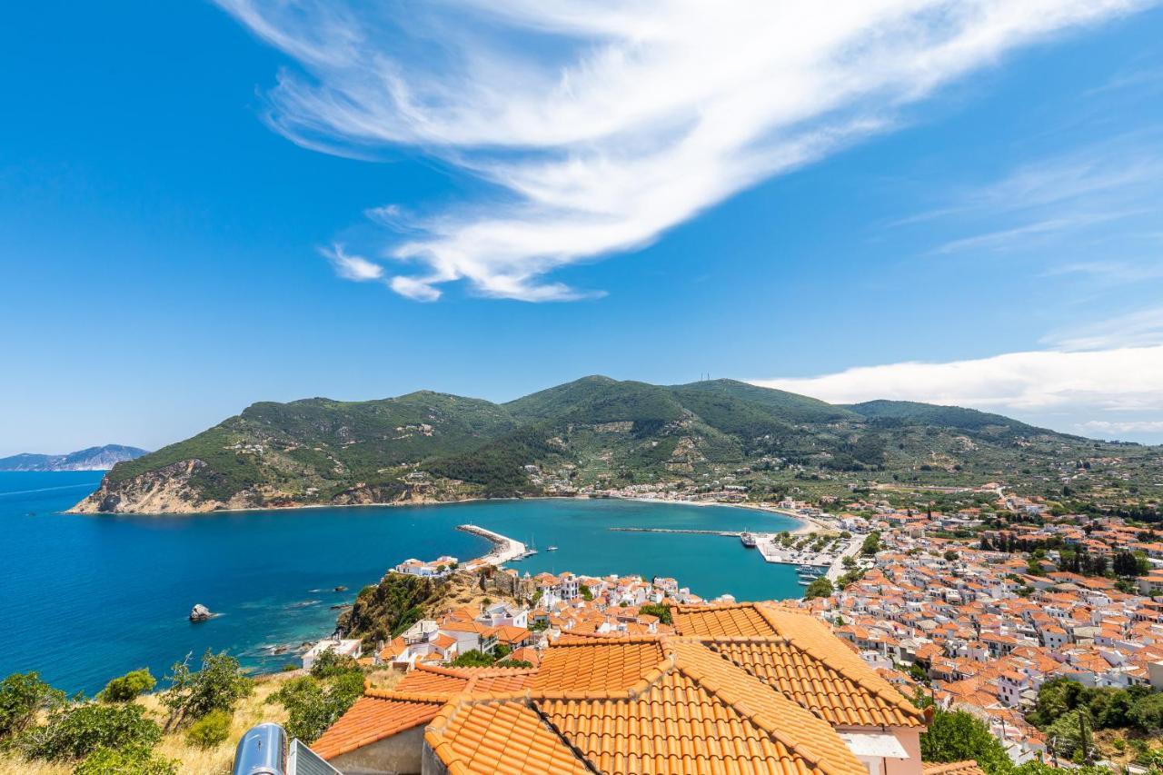 Mayorka * Skopelos Town
