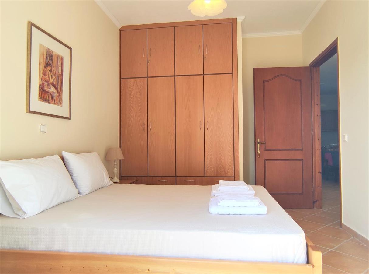 Oikia Dinachris * Agios Georgios (Corfu)