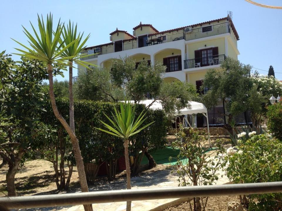 Sea View Aparthotel 2*