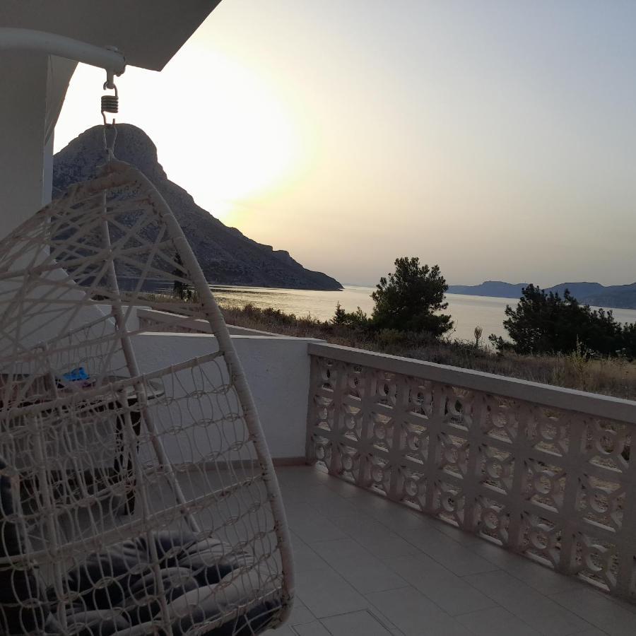 Avra * Masouri
