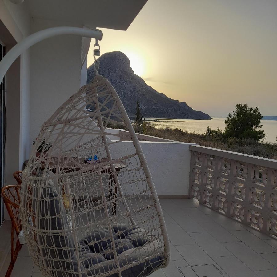 Avra * Masouri