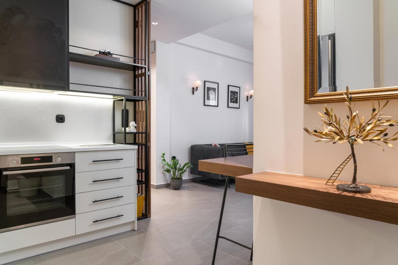 Glyfada Gallery Apartment
