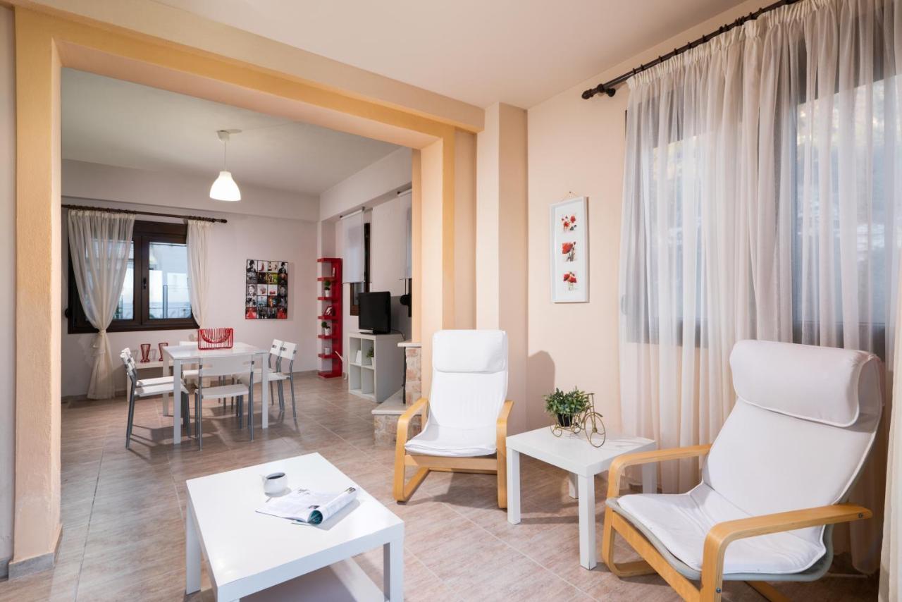 Golden Breeze Apartment *