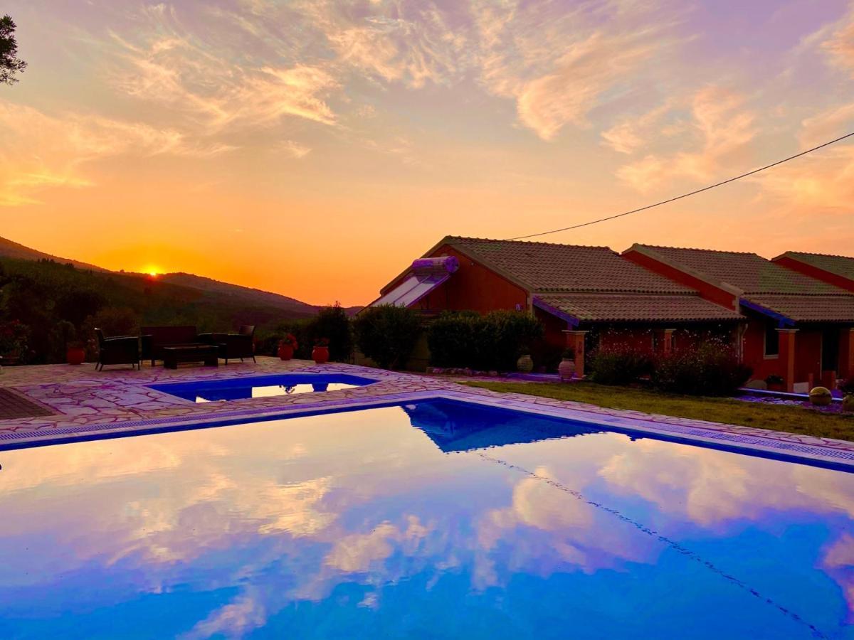 Kessar St Stephanos With Private Pool By Dadovillas *