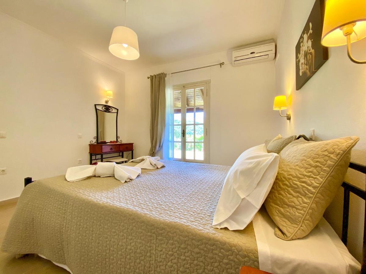 Villa Kessar St Stephanos With Private Pool By Dadovillas Agios Stefanos (Thinali)