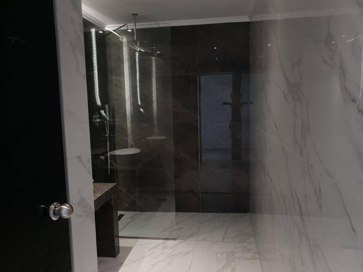 V Luxury Suites * Pefkochori