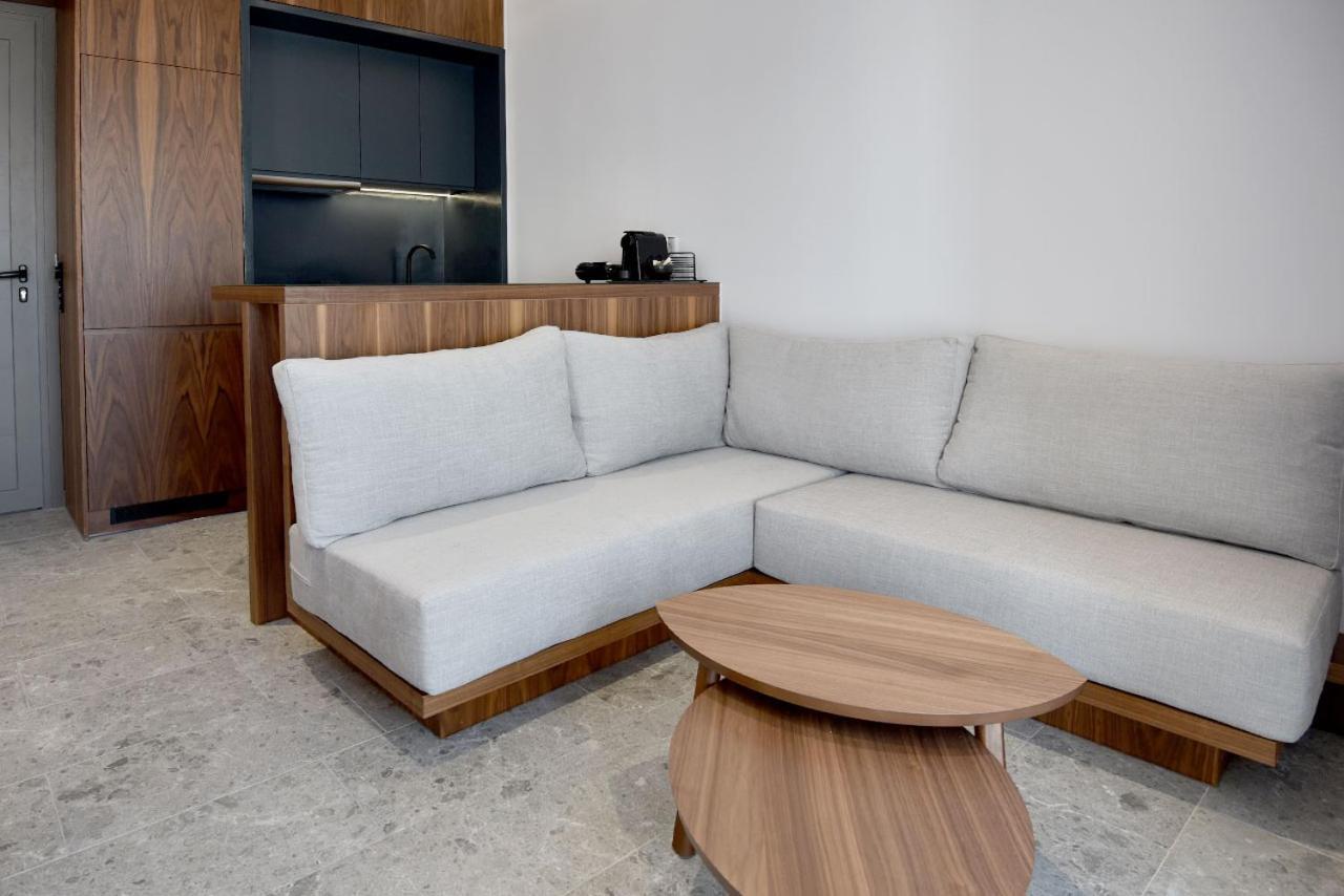 Rose N Stone, Queen, Luxury Apartment