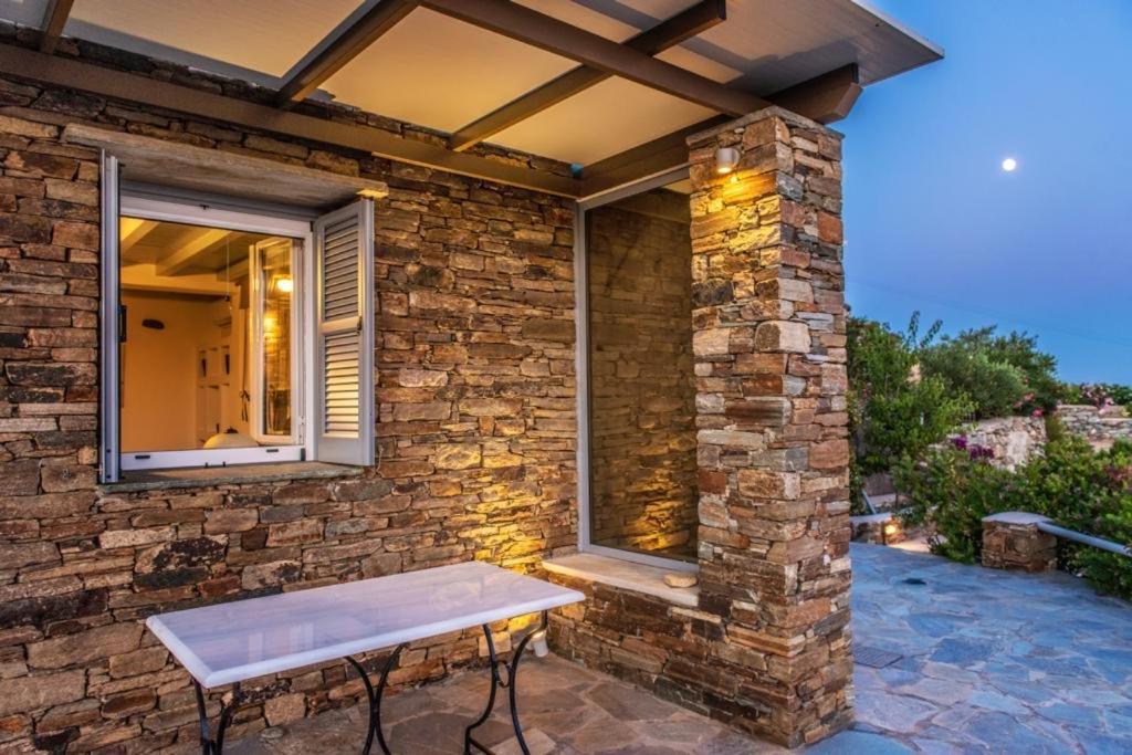 Oikia Petra Holiday home *